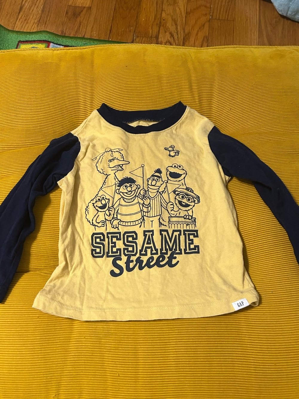 GAP Sesame Street Long Sleeve Tee - Yellow & Navy